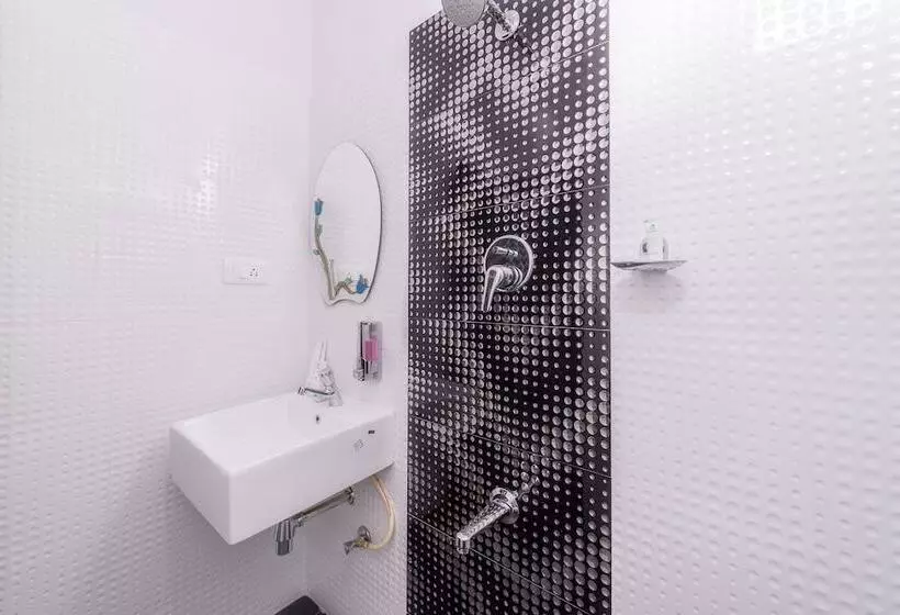 Fotos del hotel Treebo Trend Greenwood Premier Suites:  14
