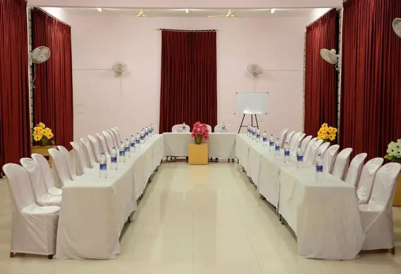 Fotos del hotel Kstdc Hotel Mayura Yatrinivas:  3