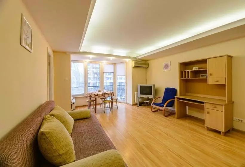 Fotos del hotel Lesi Ukrainki Studio Kiev Apartment:  9