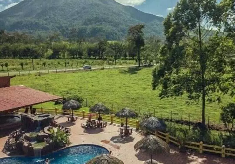 Fotos del hotel La Pradera Del Arenal:  23