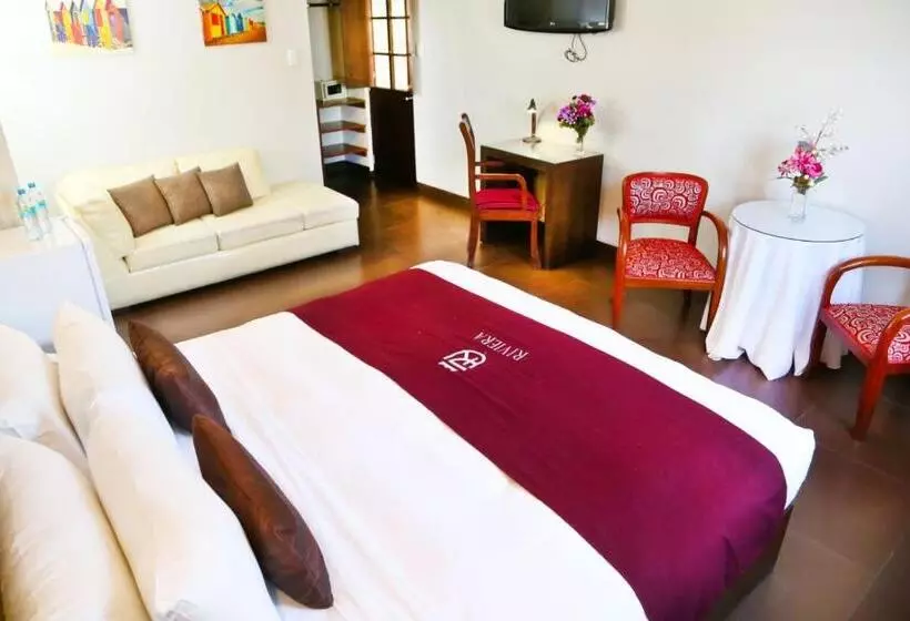 Fotos del hotel Es Riviera Mansion:  18