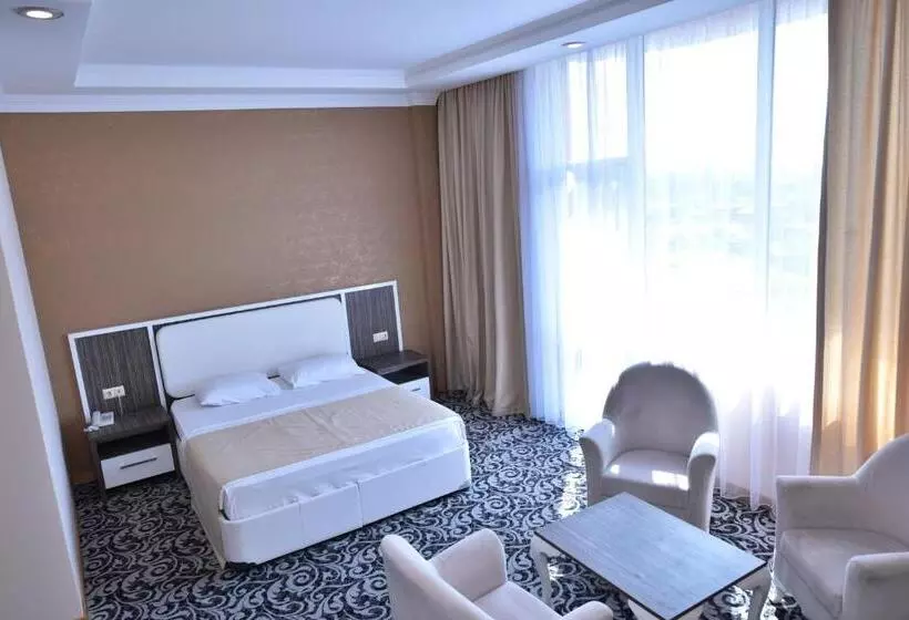 Fotos del hotel Grand Georgian Palace:  24