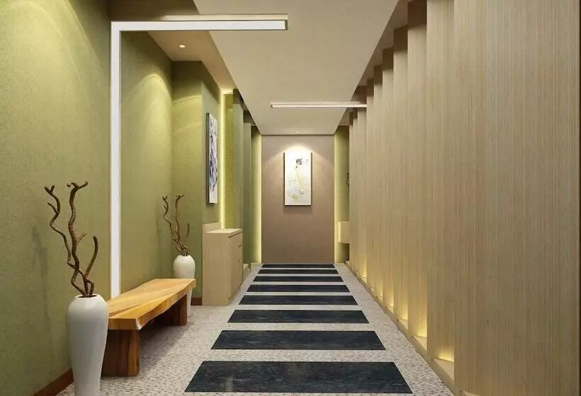 Fotos del hotel Treepark Serviced Apartment Karawang:  3