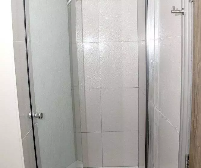 Fotos del hotel Base Serviced Apartments  City Road:  9