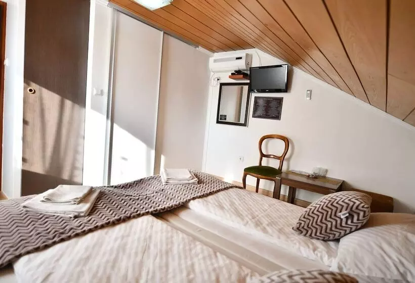 Guest House ?iro