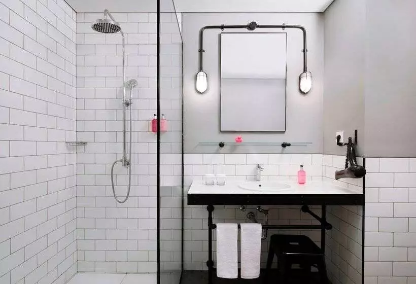 Fotos del hotel Moxy Bandung:  7