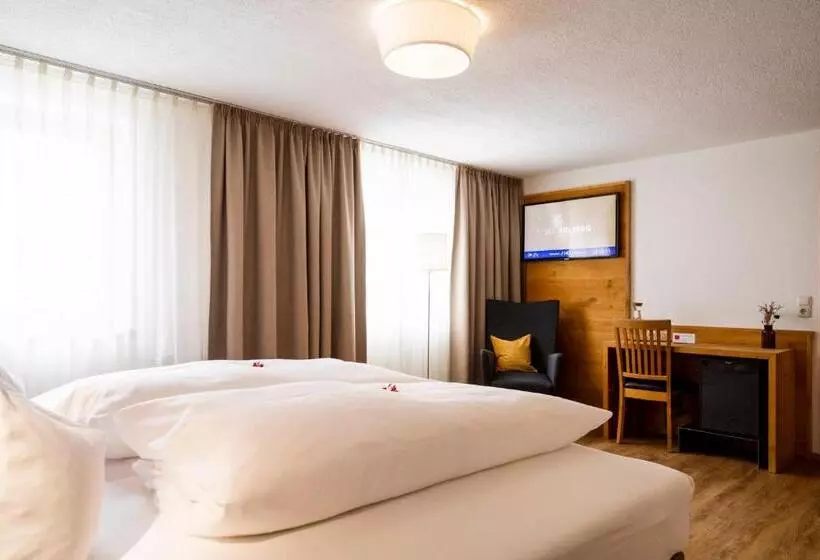 Fotos del hotel Montfort:  5