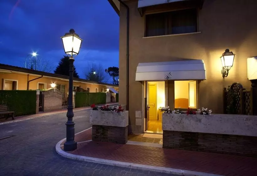 Fotos del hotel Piccolo Borgo:  23