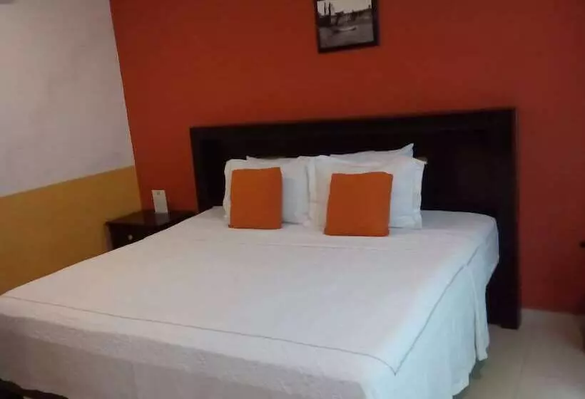 Fotos del hotel Catedral Campeche:  15