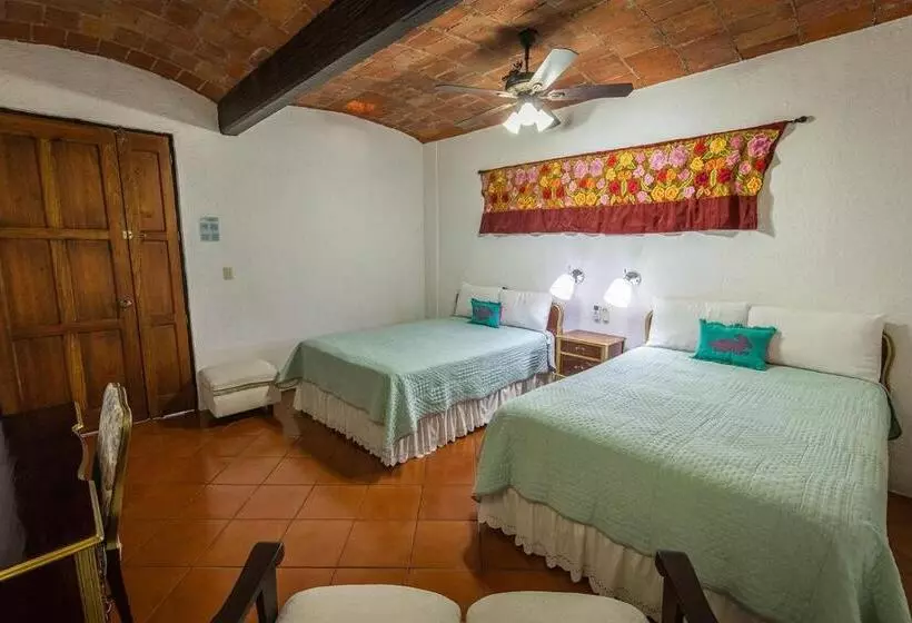 Las Mariposas Eco-hotel & Studios