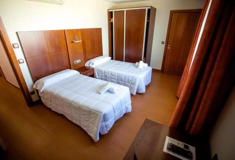 Fotos del hotel Villa De Cárcar:  23