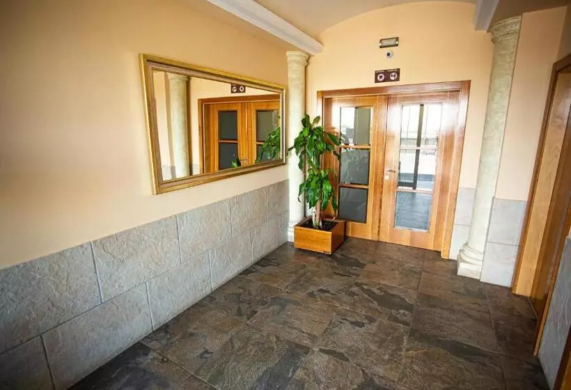 Fotos del hotel Villa De Cárcar:  2