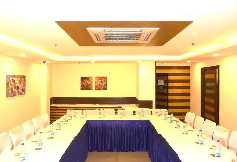 Fotos del hotel Fab Goodwill Gk 1:  4