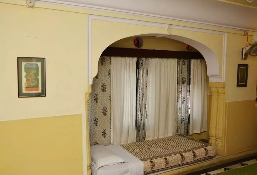 Fotos del hotel Karnot Mahal:  14