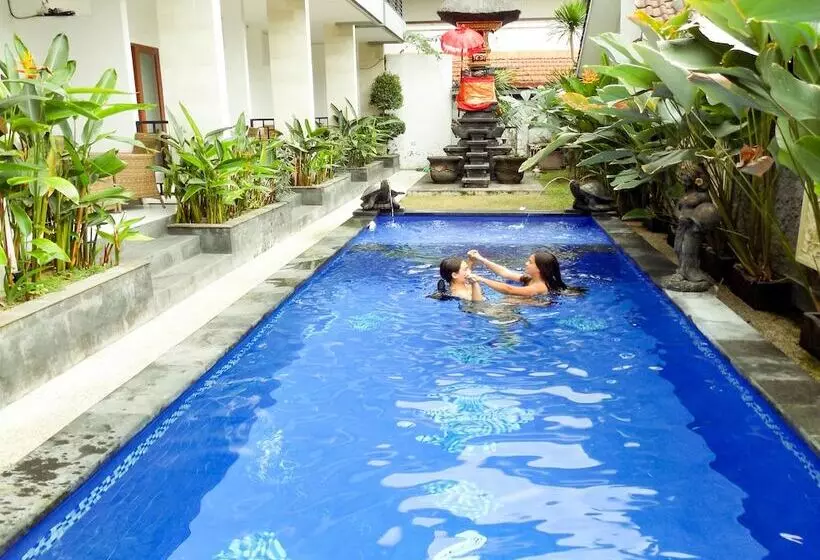 Fotos del hotel D Gaduh Suite Kuta:  8