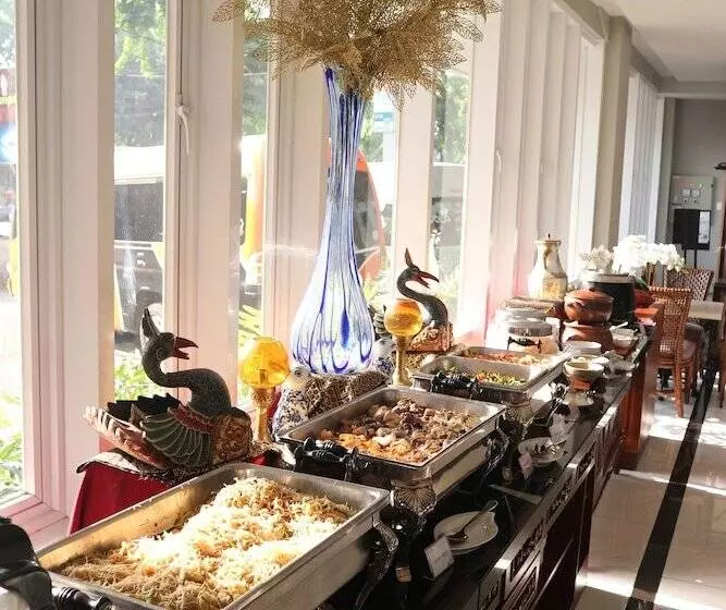 Fotos del hotel La Lisa Hotel Surabaya:  17
