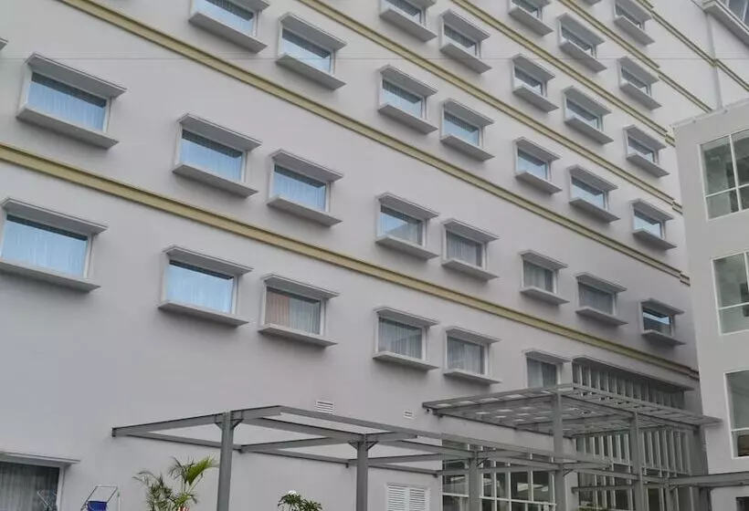 La Lisa Hotel Surabaya