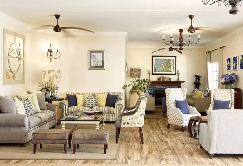 Batonka Guest Lodge