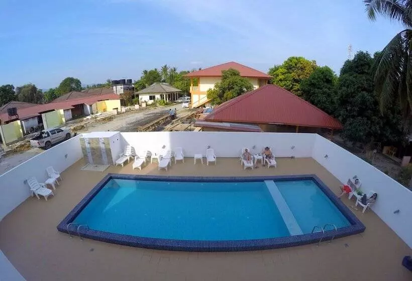 Fotos del hotel Royal Agate Beach Resort:  2