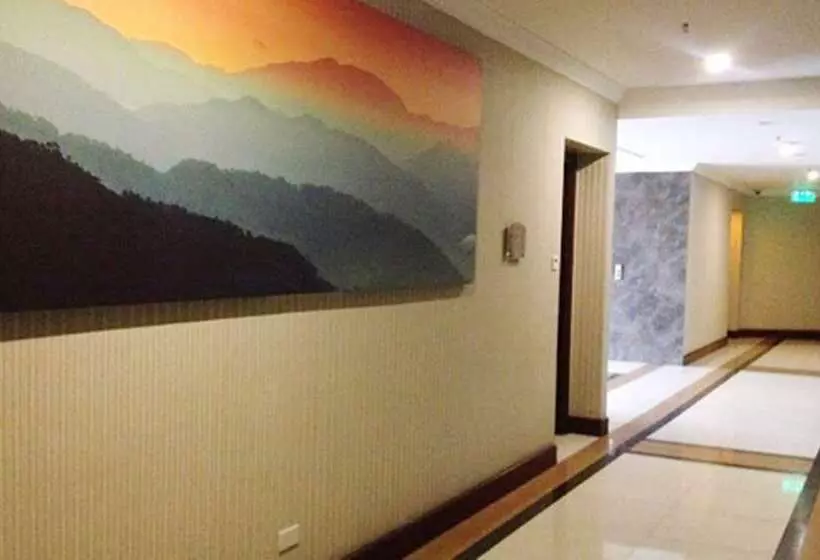 Fotos del hotel Crown Legacy:  25
