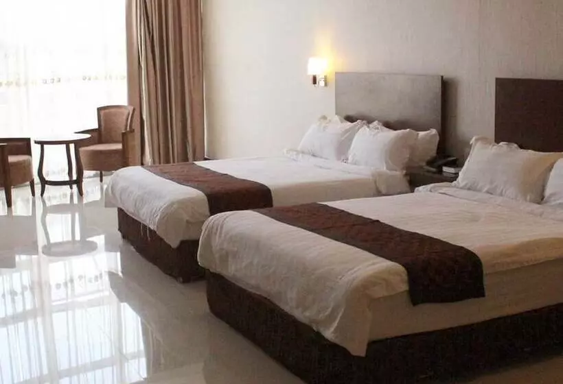 Fotos del hotel Crown Legacy:  9