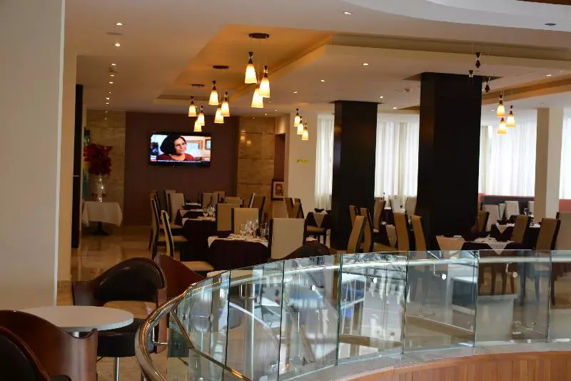 Fotos del hotel Azzeman:  13