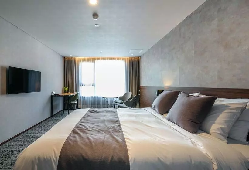 Fotos del hotel With Jeju:  21
