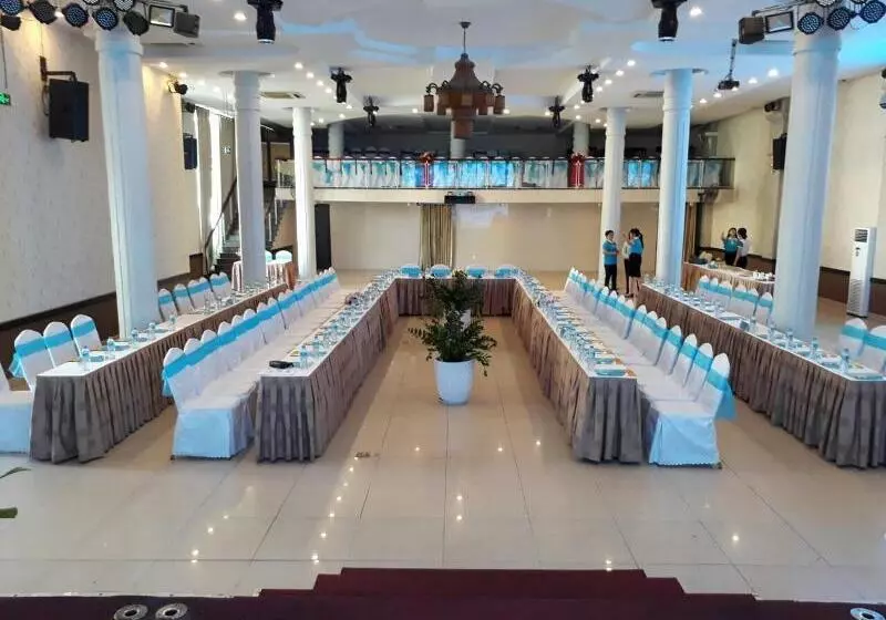 Fotos del hotel Red Palace:  3