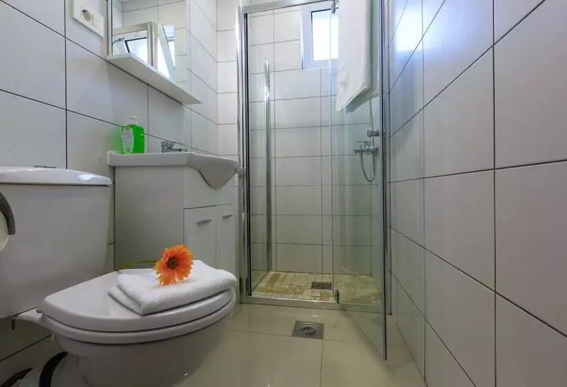 Fotos del hotel Scandinavian Home Of Ulcinj:  8