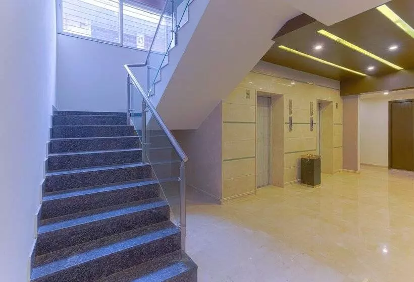Fotos del hotel Treebo Grand Premier Suites:  7