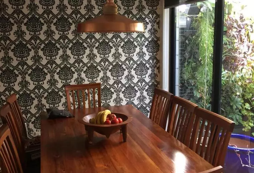 Fotos del hotel East Brunswick:  11