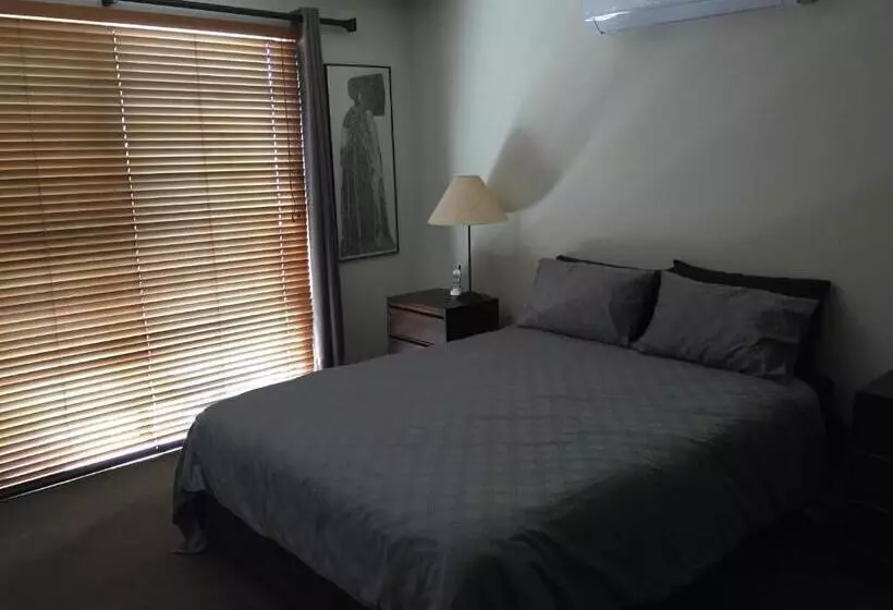 Fotos del hotel East Brunswick:  12