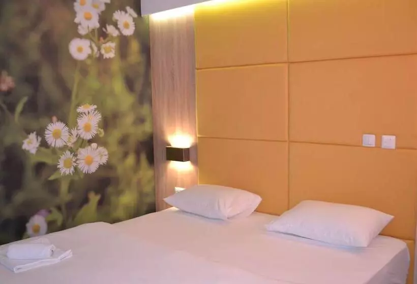 Fotos del hotel Villa Pergola:  3