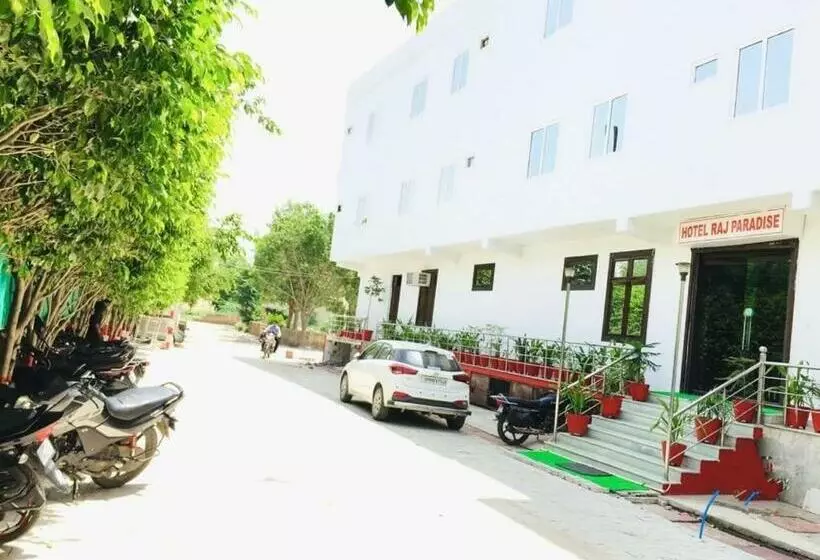 Raj Paradise