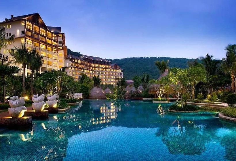 Shixishu Jianguo Yalong Bay Resort
