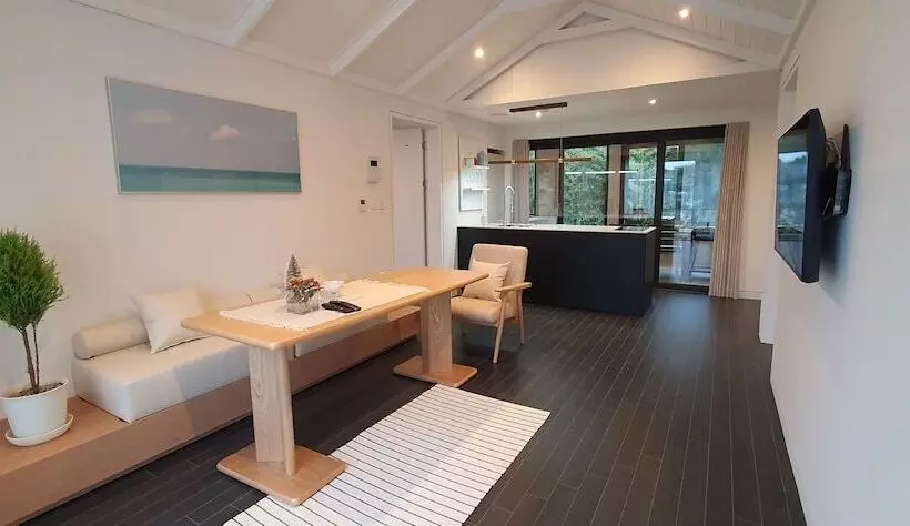Fotos del hotel Bomun World Pension:  2