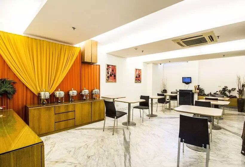 Fotos del hotel Fab Raj Darbar Iffco:  13