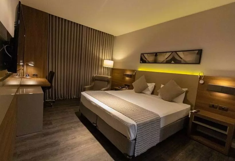 Fotos del hotel Jl Hotel By Bourbon:  2