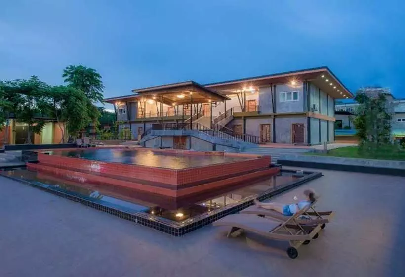 Fotos del hotel Riverpool Resort:  1