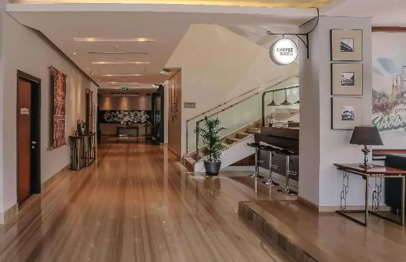 Fotos del hotel Primebiz Hotel Surabaya:  2