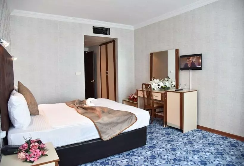 Fotos del hotel Lacin Park:  6
