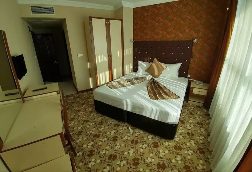 Fotos del hotel Lacin Park:  15