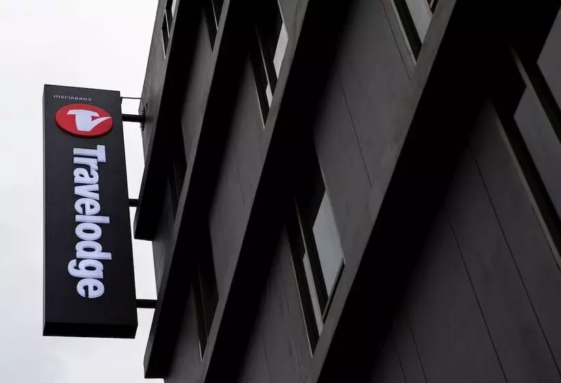 Travelodge Sukhumvit 11
