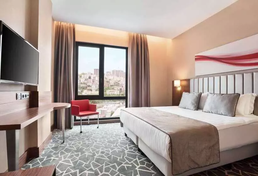 Fotos del hotel Ramada By Wyndham Istanbul Alibeykoy:  16