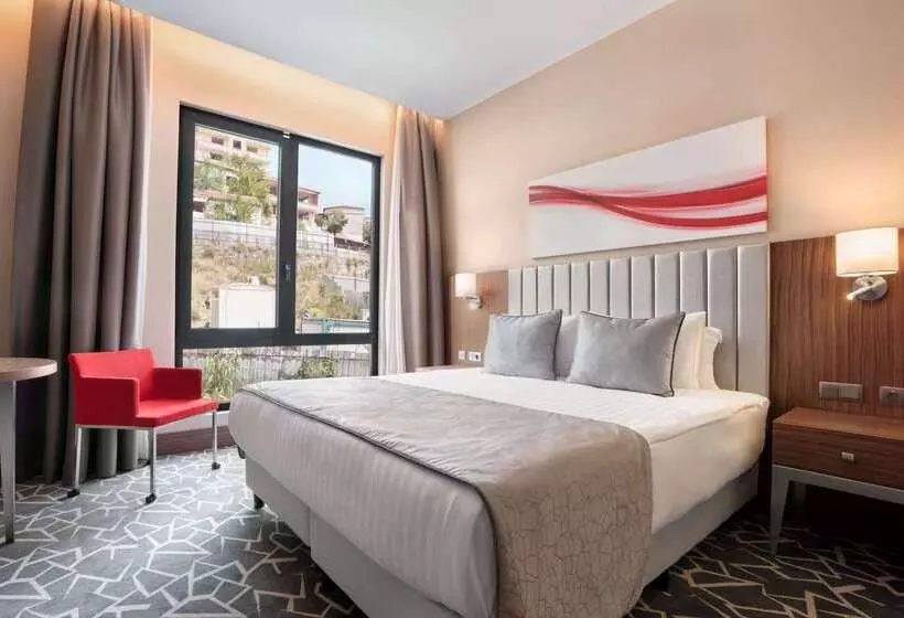 Fotos del hotel Ramada By Wyndham Istanbul Alibeykoy:  24