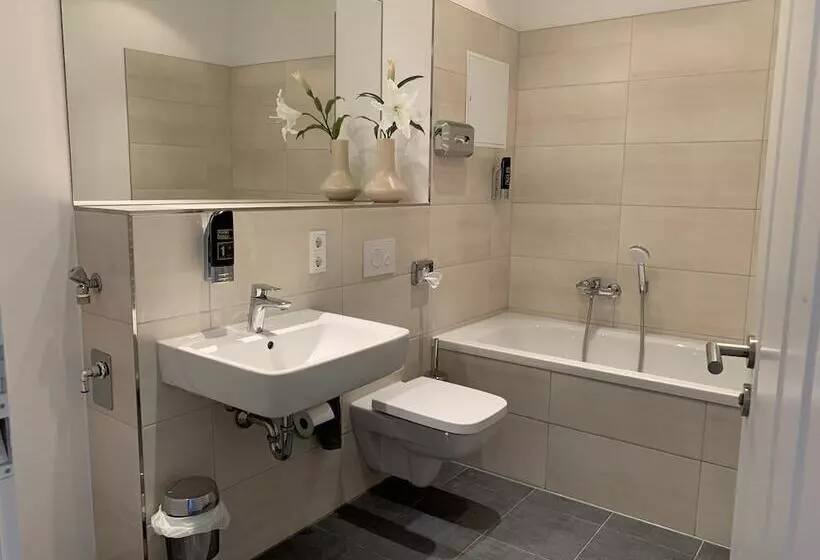 Fotos del hotel Luga Homes  Stadthaus:  18