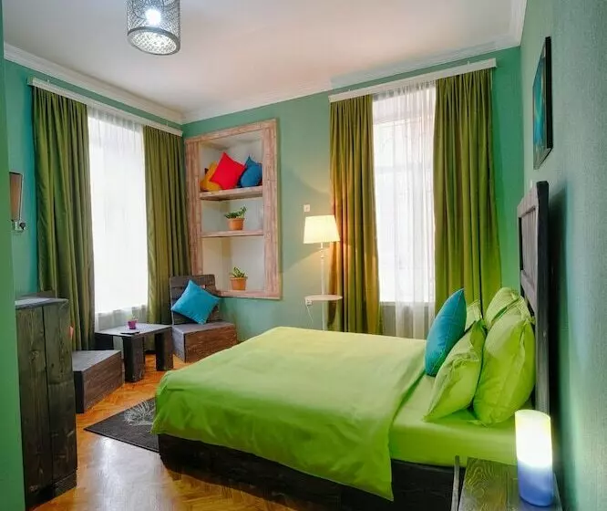 Euphoria Inn