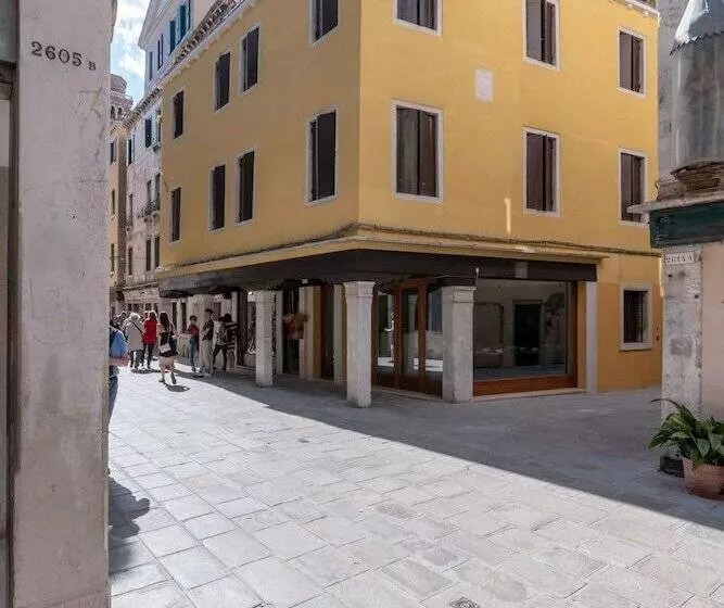 Grifoni Boutique