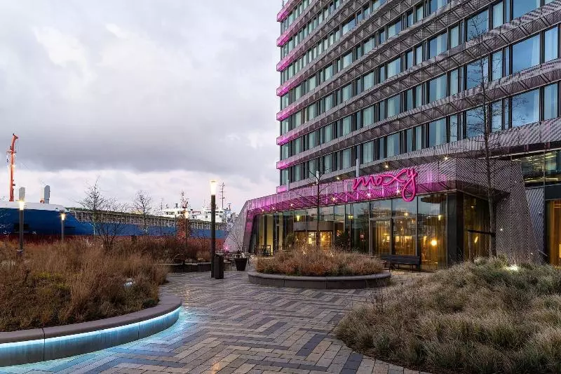 Fotos del hotel Moxy Amsterdam Houthavens:  13