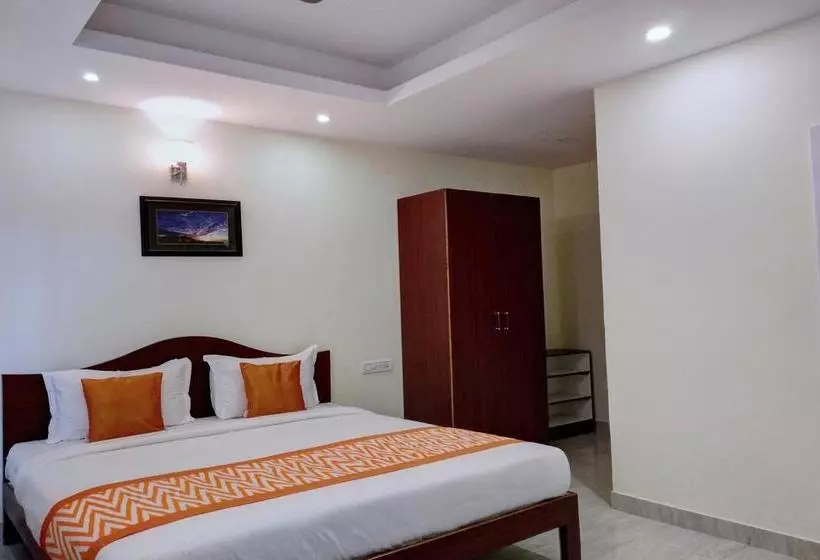 Fotos del hotel Fab Platinum:  12
